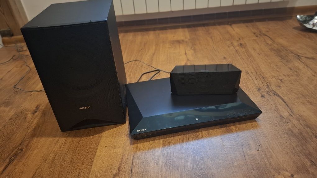 blu-ray disc/dvd home theatre system bdv-E6100