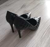 Buty na obcasie rozmiar 38