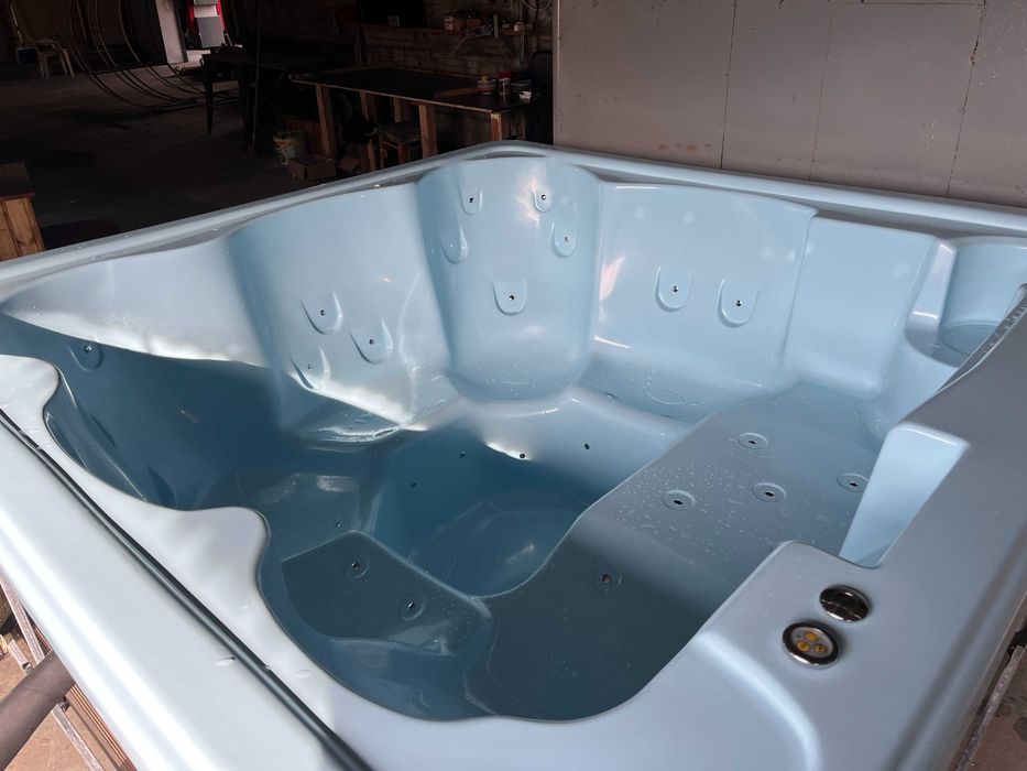 Nowe od producenta jacuzzi komfortowe w pełni wyposażone ogrodowe