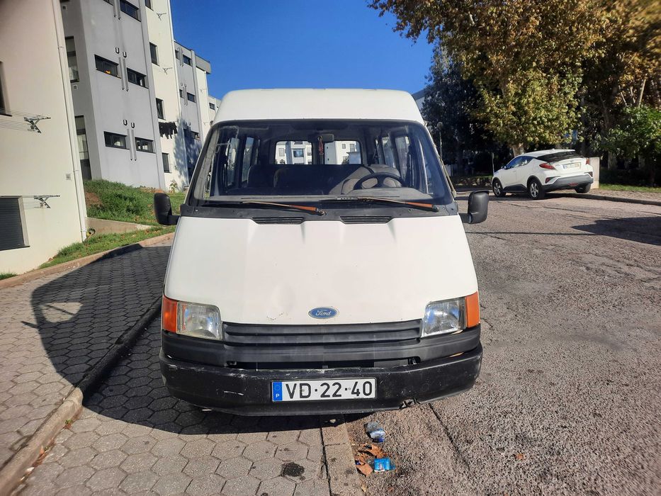 Vendo ou troco ford transit 9 lugares (mista)