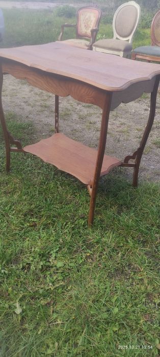 Stolik drewniany