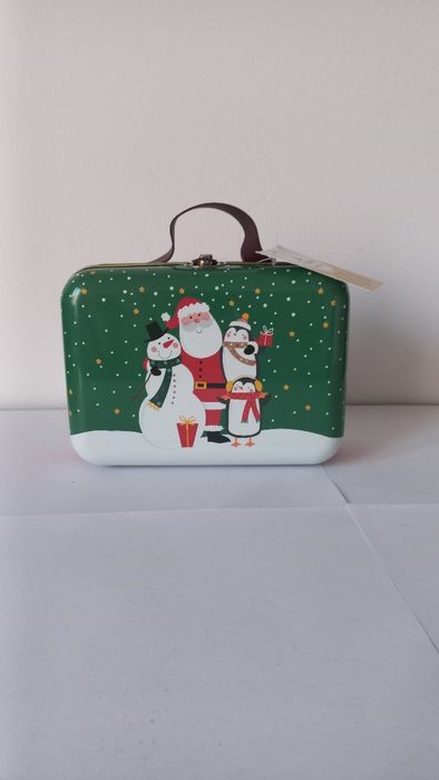 Box prezentowy w walizeczce kosmetyki prezent na mikolajki święta Boże