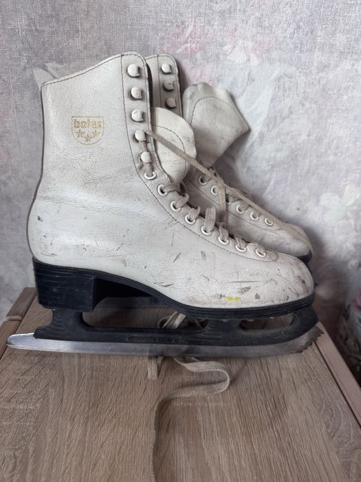 Ковзани botas безкоштовно