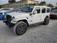 Jeep Wrangler Sahara 4xe 380 koni Skyroof