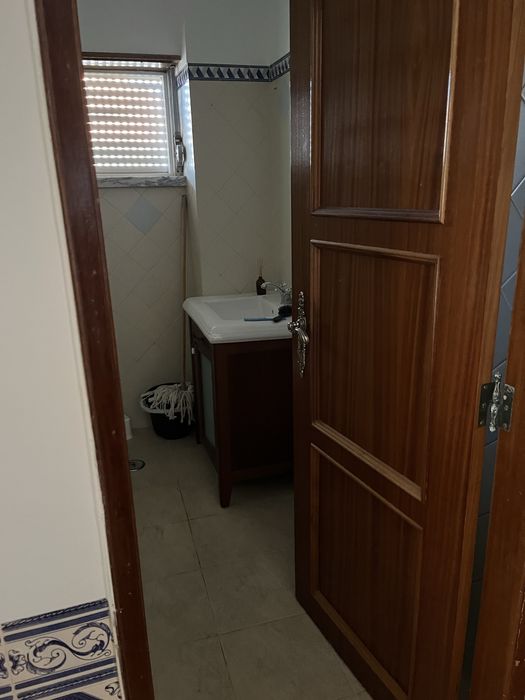 Quarto 500casa de banho privada t incluido