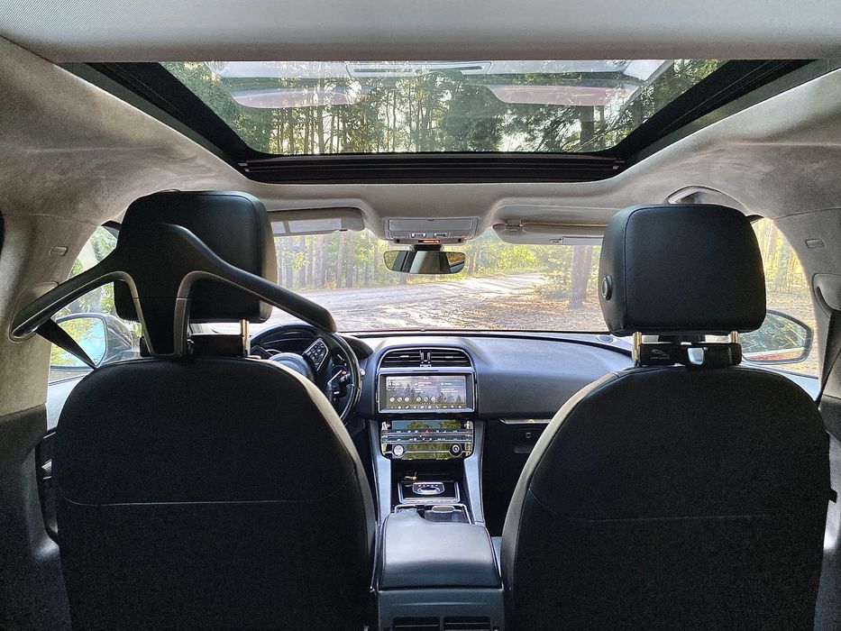 Продаж авто Jaguar F-Pace 2018