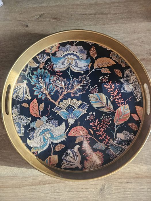 Taca deoracyjna do serwowania