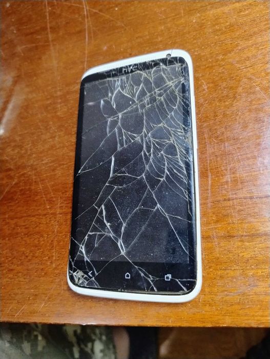 Смартфон HTC pj8300 на запчасти