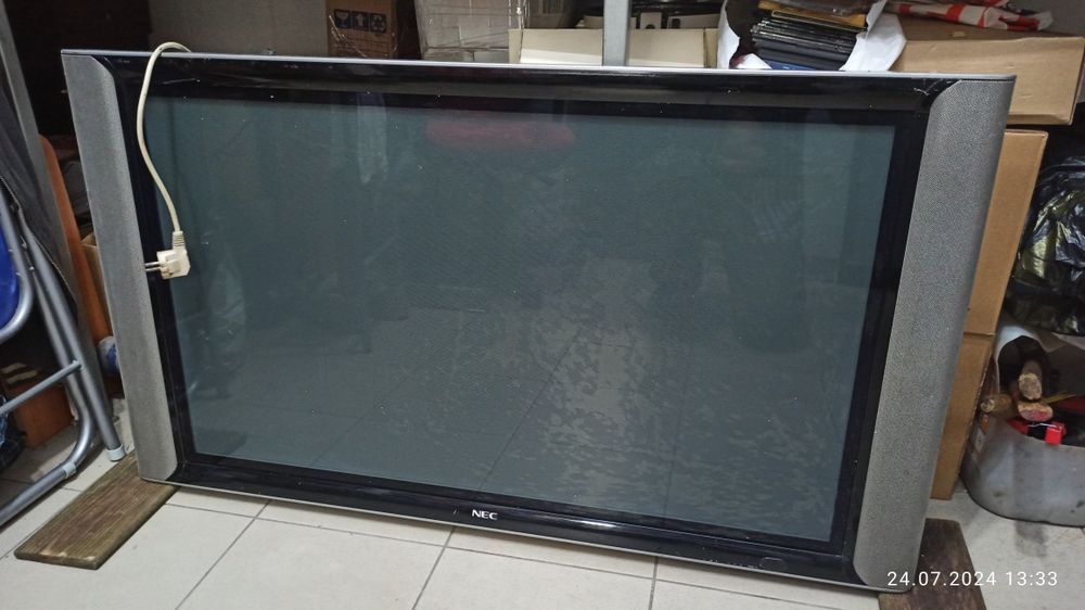 Плазменный телевизор NEC T 1000.