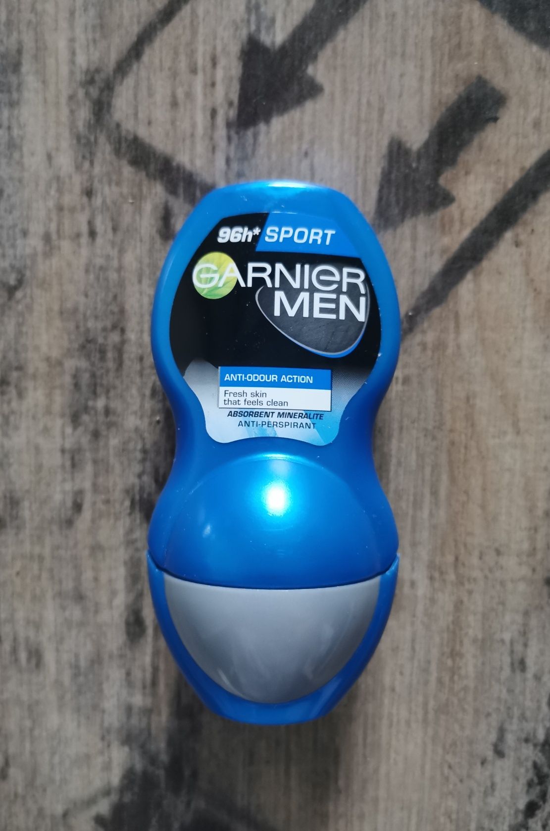 Garnier Men Sport antyperspirant - kulka niebieski- 10+1gratis