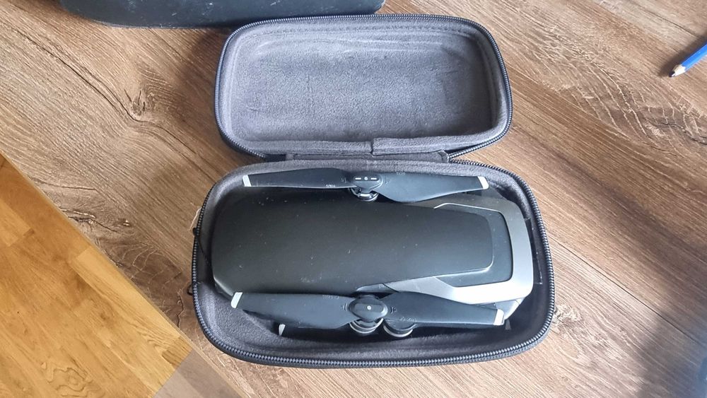 Dji Air dron sprzedam Krakow + 4 baterie