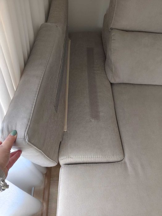 Sofá  premium super confortavel  e com muito pouco uso.