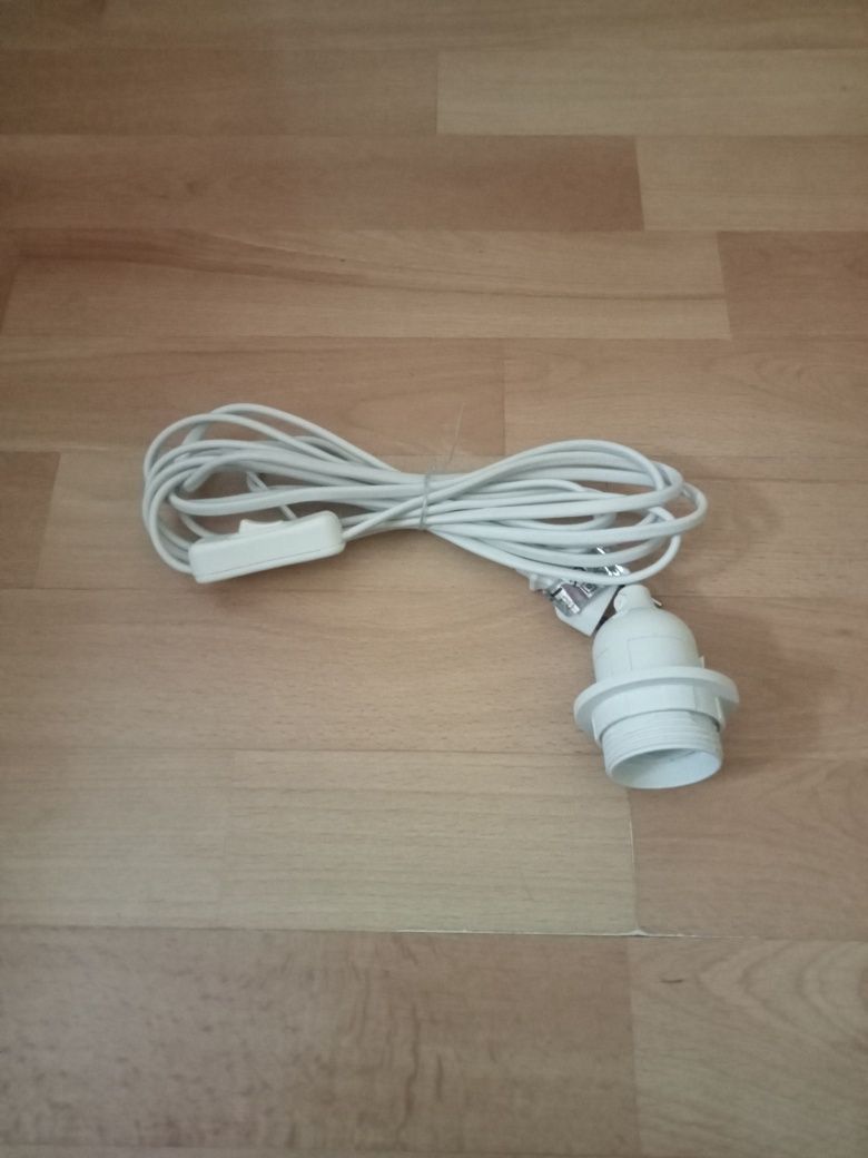 Oprawka E27 z kablem 3 m i włącznikiem biała