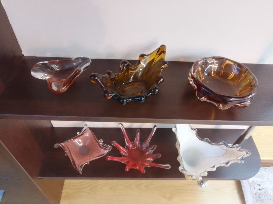 вазы - пепельницы, цветное гутное стекло