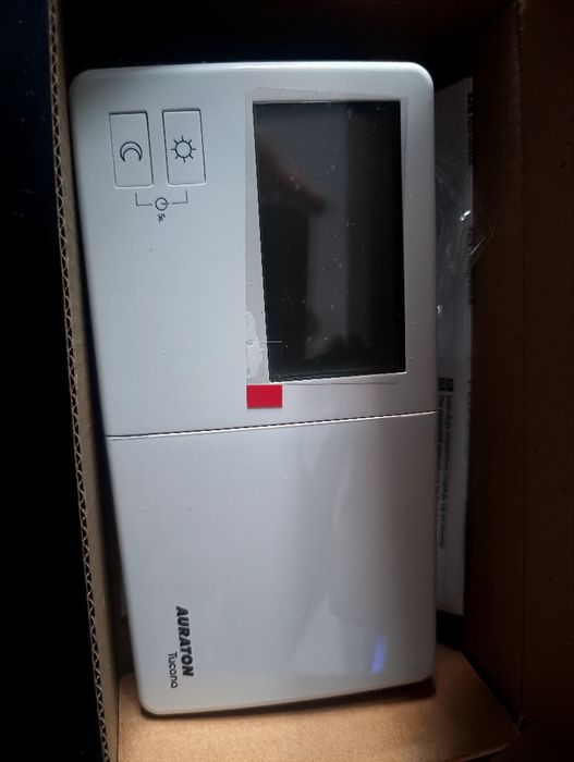 regulator temperatury AURATON Tucana, który jest następcą modelu AURAT