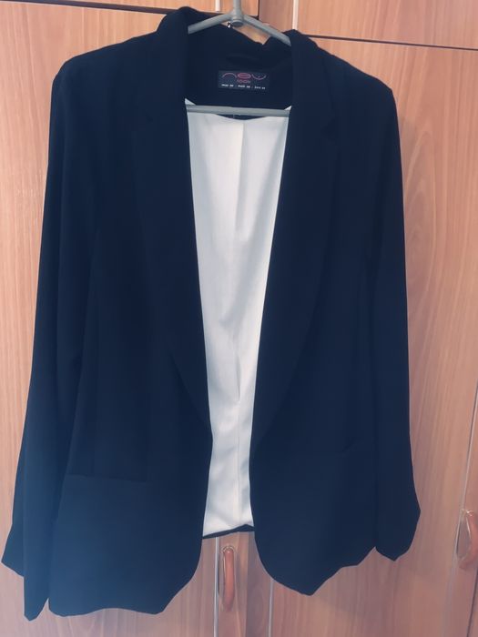 Жакет жіночий ..