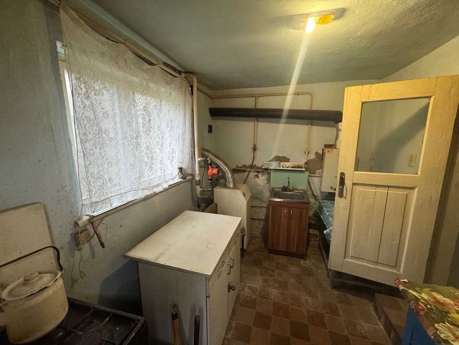 Продаю домик в Р. Урочище возле реки ост.АТБ и1