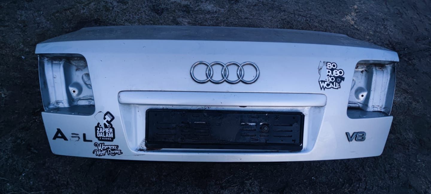 Audi A8 D3 klapa tył
