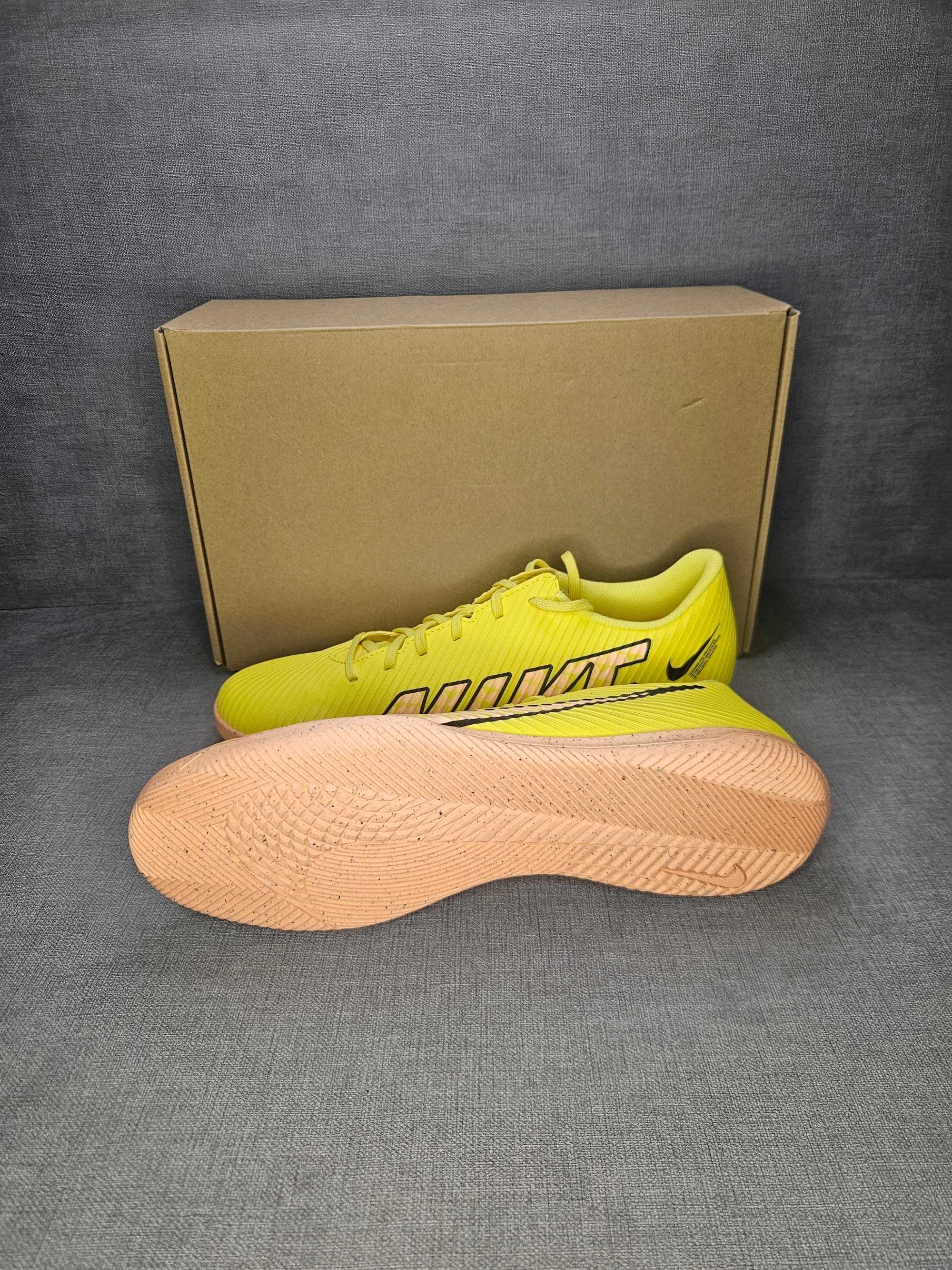 Nike Mercurial Vapor 15 Club IC r.44