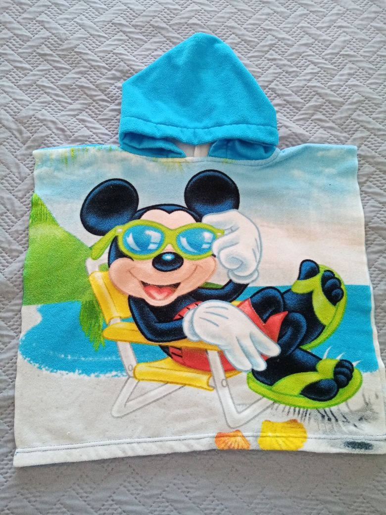 Poncho de praia/piscina Mickey