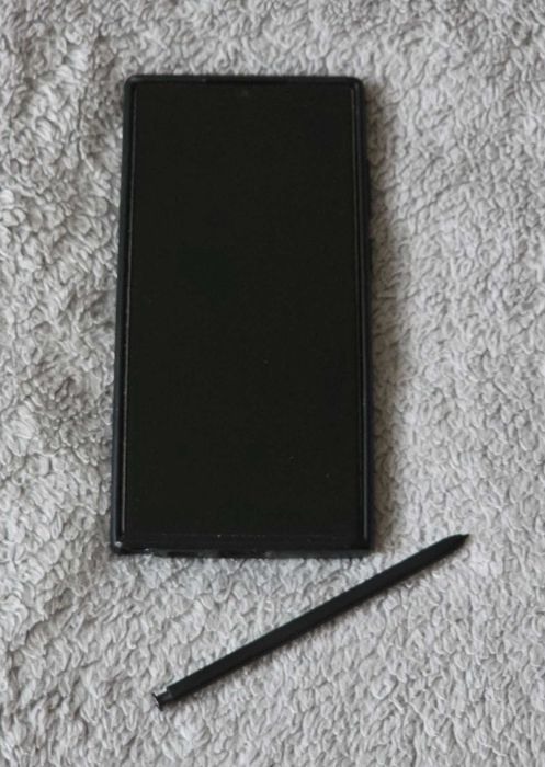 Samsung Galaxy S22 Ultra ! 12GB Ram ! 25B GB ! Pudełko ! - Idealny