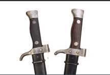 Duas baionetas modelo 1892 para Rifle Berthier