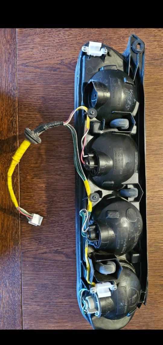 Tylna Lewa lampa Toyota Supra mk4 +wiązka elektr.