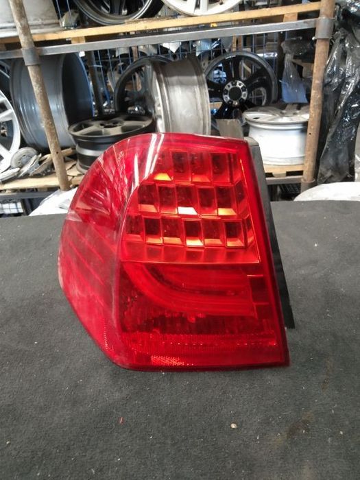 Lampa lewa E91 lift led
