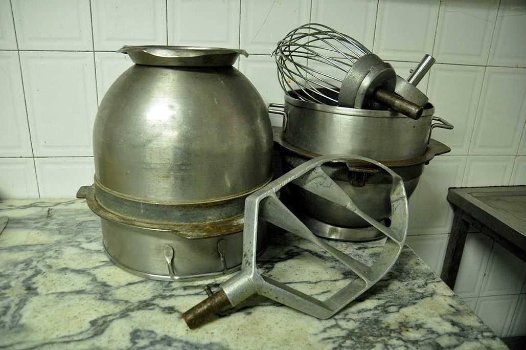 Batedeira Industrial com acessórios