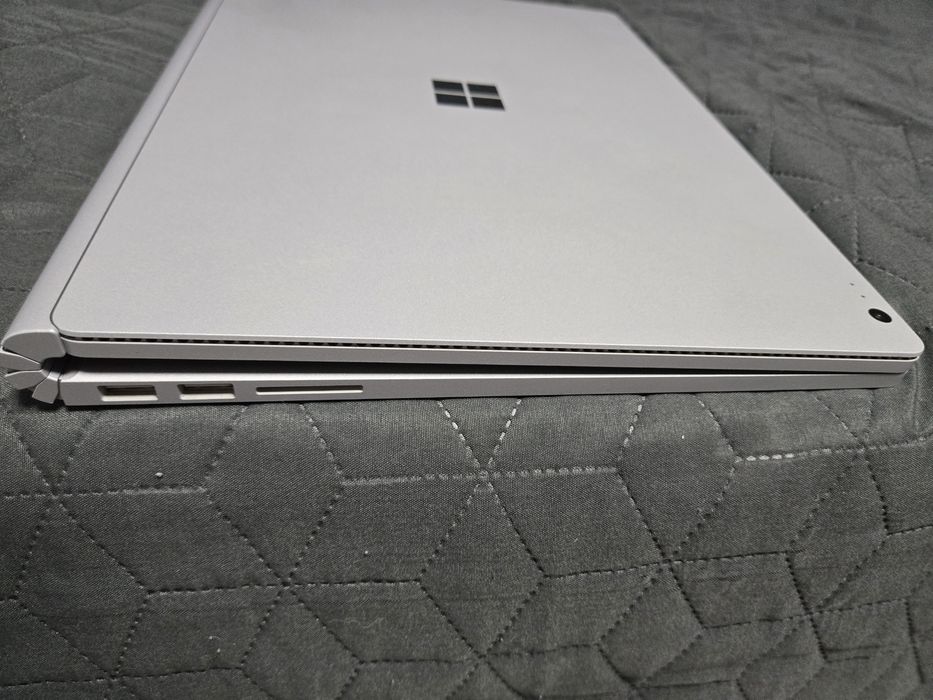 Ноутбук-планшет Microsoft surface book, ідеальний стан, вражаючий 2K