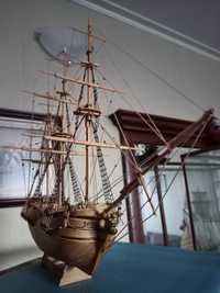 Модель деревянного парусника – фрегат «Президент»