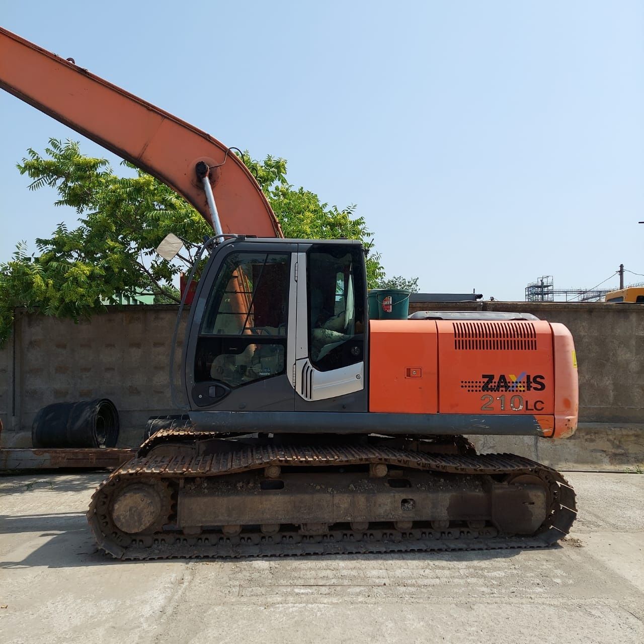 Екскаватор  Hitachi  ZX210LS