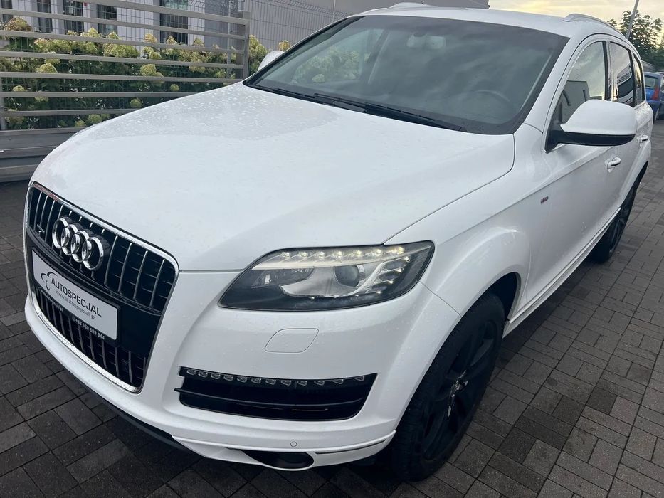 Audi Q7 3.0TDI quattro 240 KM. S-Line Automat LED NAVI Klimatyzacja dwustrefow