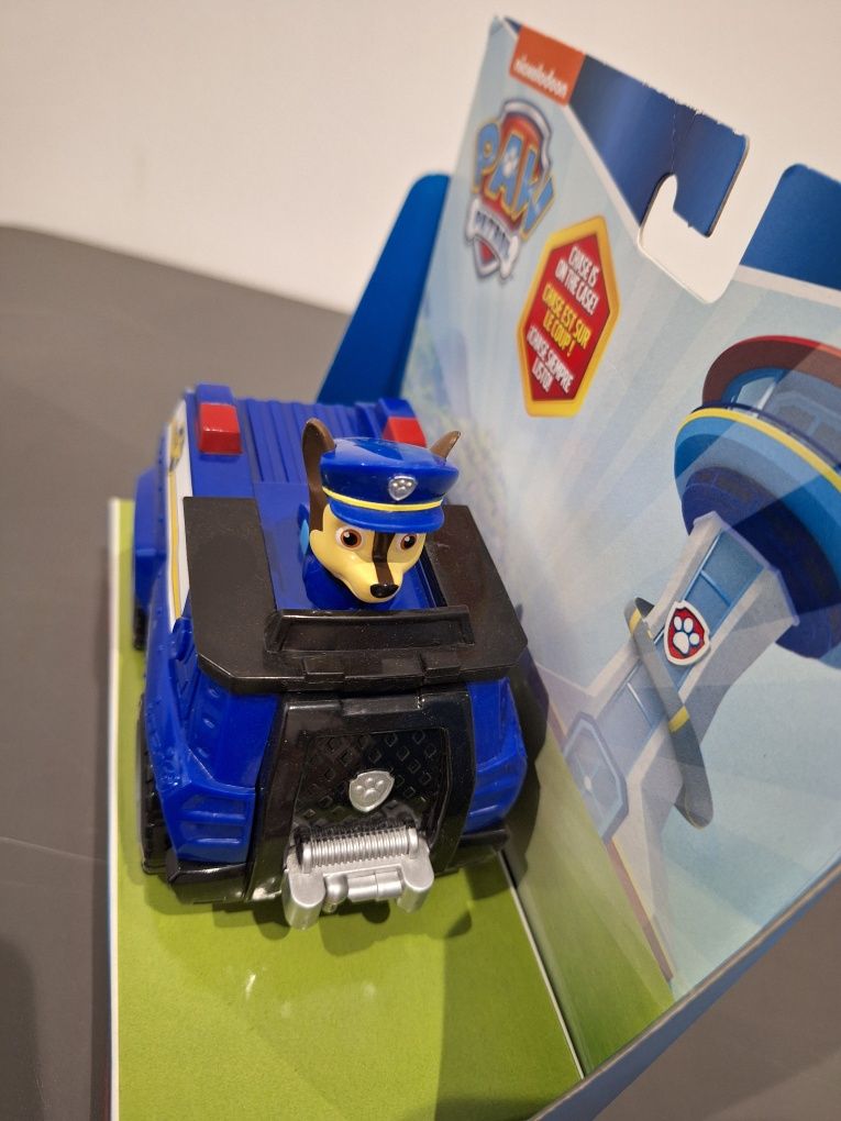 Pojazd Spin Master Chase Patrol Cruiser niebieski