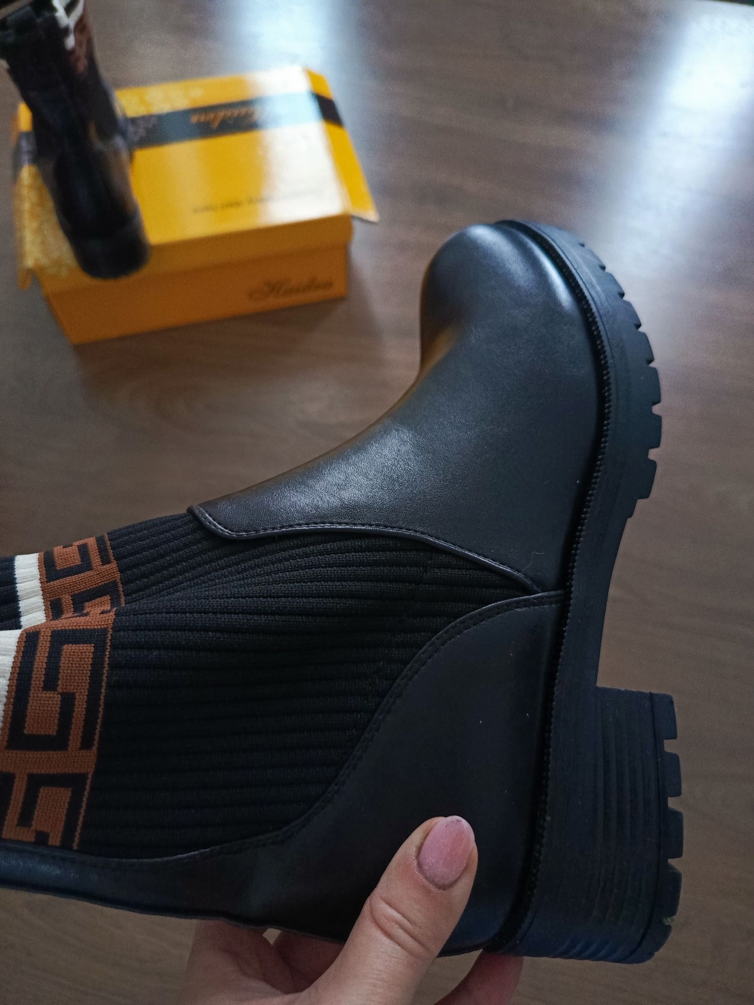 Buty damskie botki 39