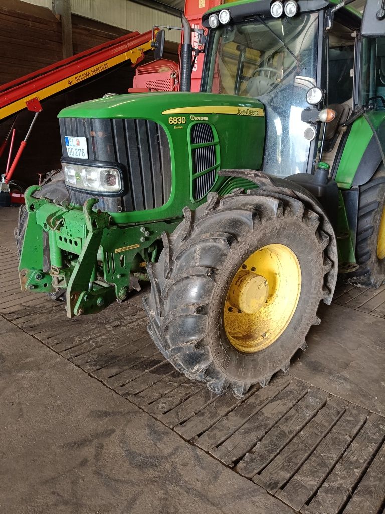 John Deere 6830 premium