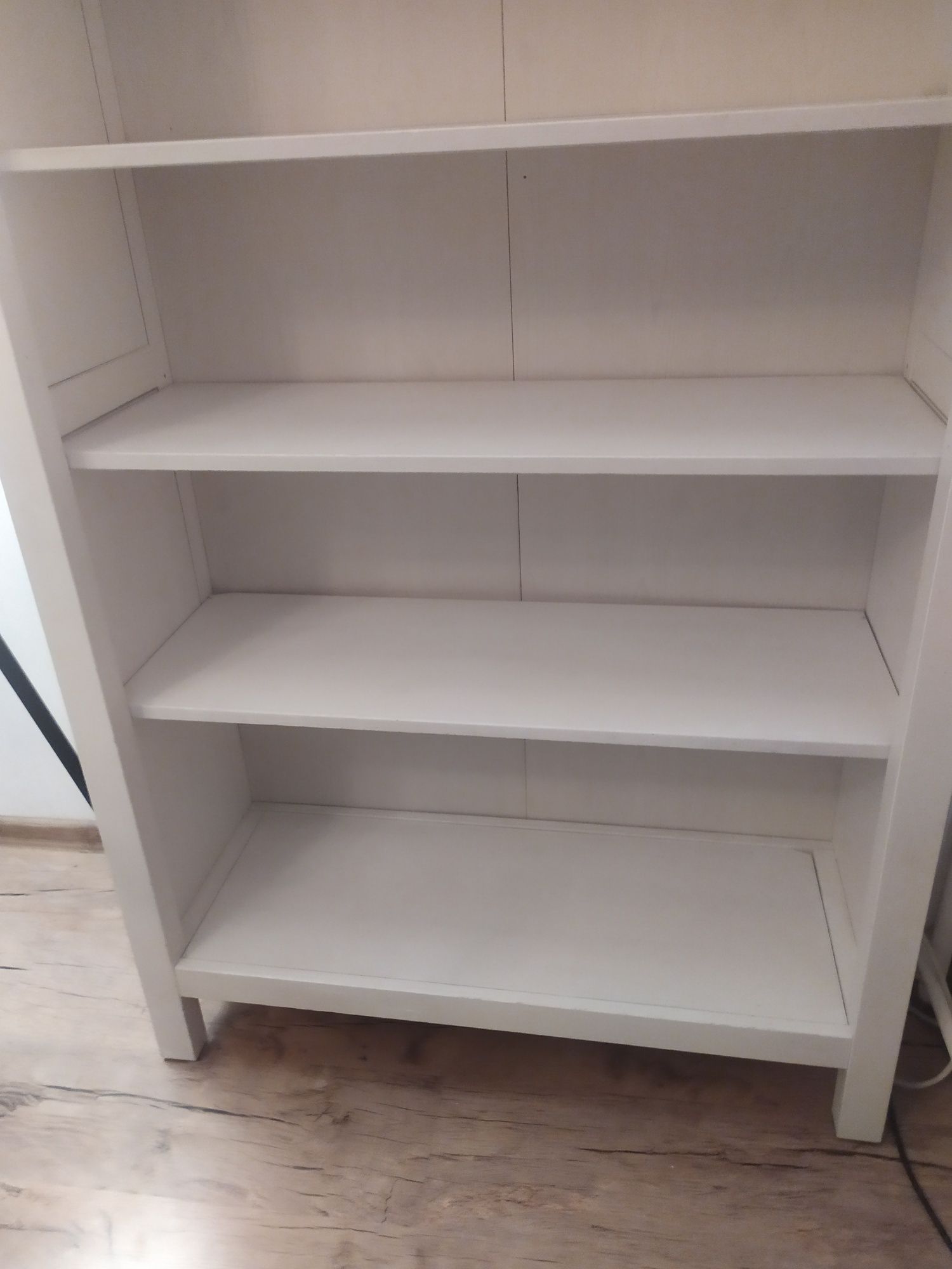 Regał na książki Hemnes Ikea