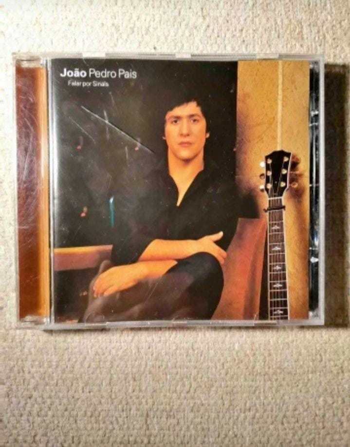 *João Pedro Pais* 

*Falar por Sinais*        ( ano 2001)
Preço 4€