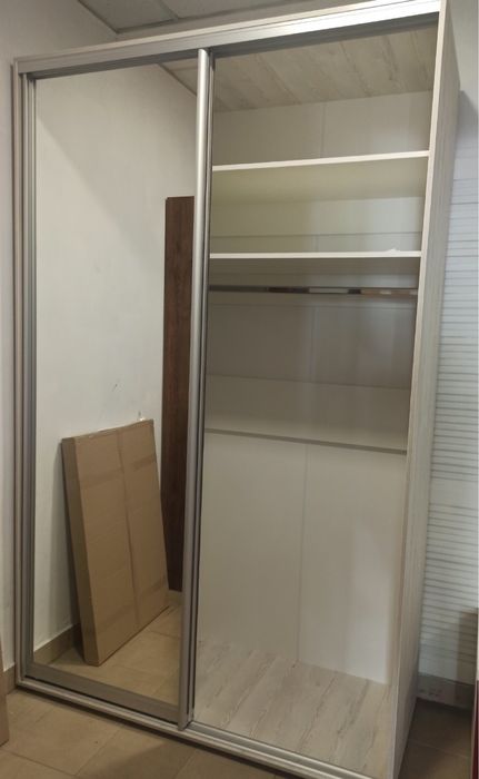 Шафи-купе,прихожі,ліжка,дивани,матраци,