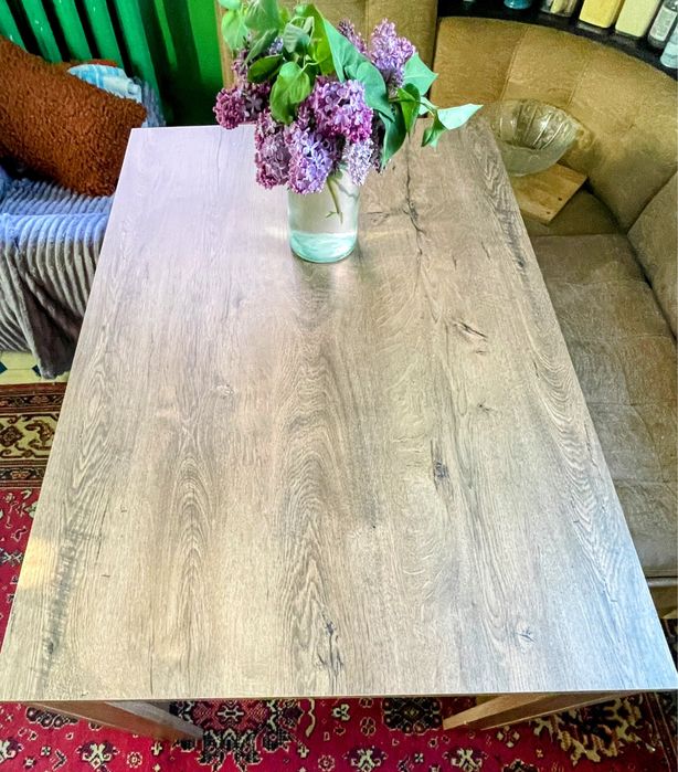 Продам стол,хорошее состояние