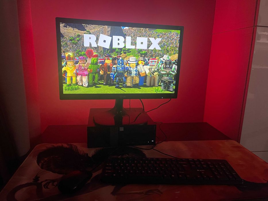 Tani ale bardzo wydajny zestaw komputerowy do LOLa, Robloxa,Netflixa