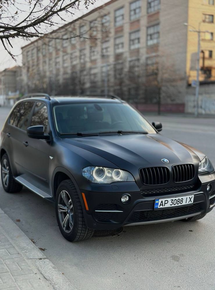 bmw x5 e70.