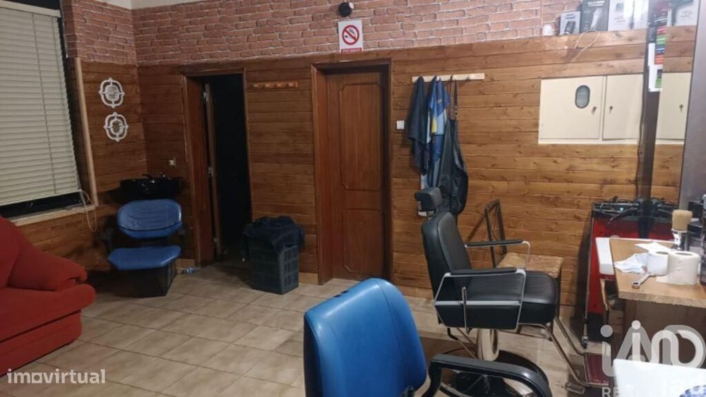 Loja / Estabelecimento Comercial T1 em Nossa Senhora da Piedade de 25,