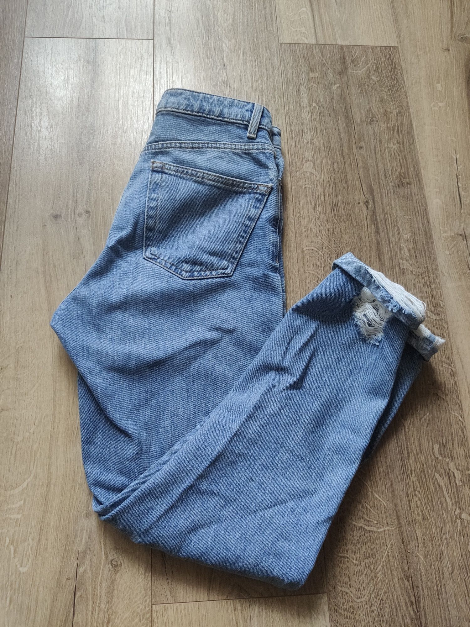 Spodnie Mom Cross Jeans W25L32