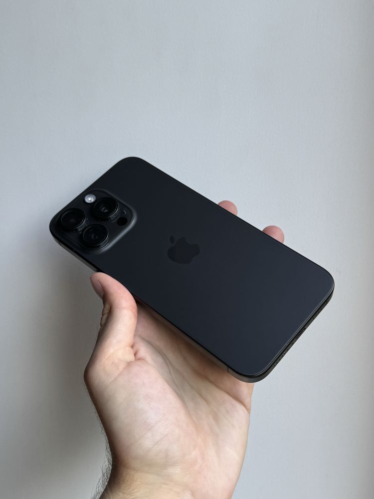 iPhone 15 Pro Max 512 Gb Black Titanium Neverlock АКБ 84% Физ Сим