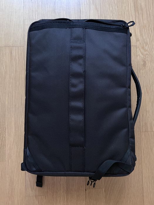 Thule - Mochila que se converte em pasta ou mala para portátil