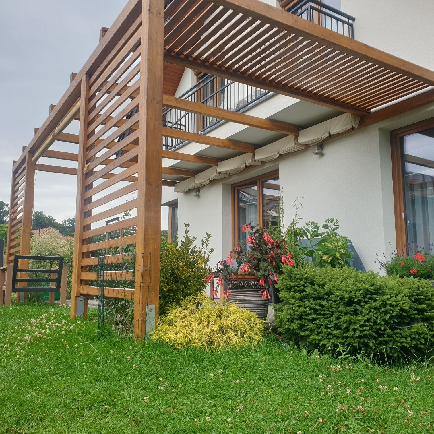 Pergola pergole zadaszenia tarasów wiaty altanki tarasy