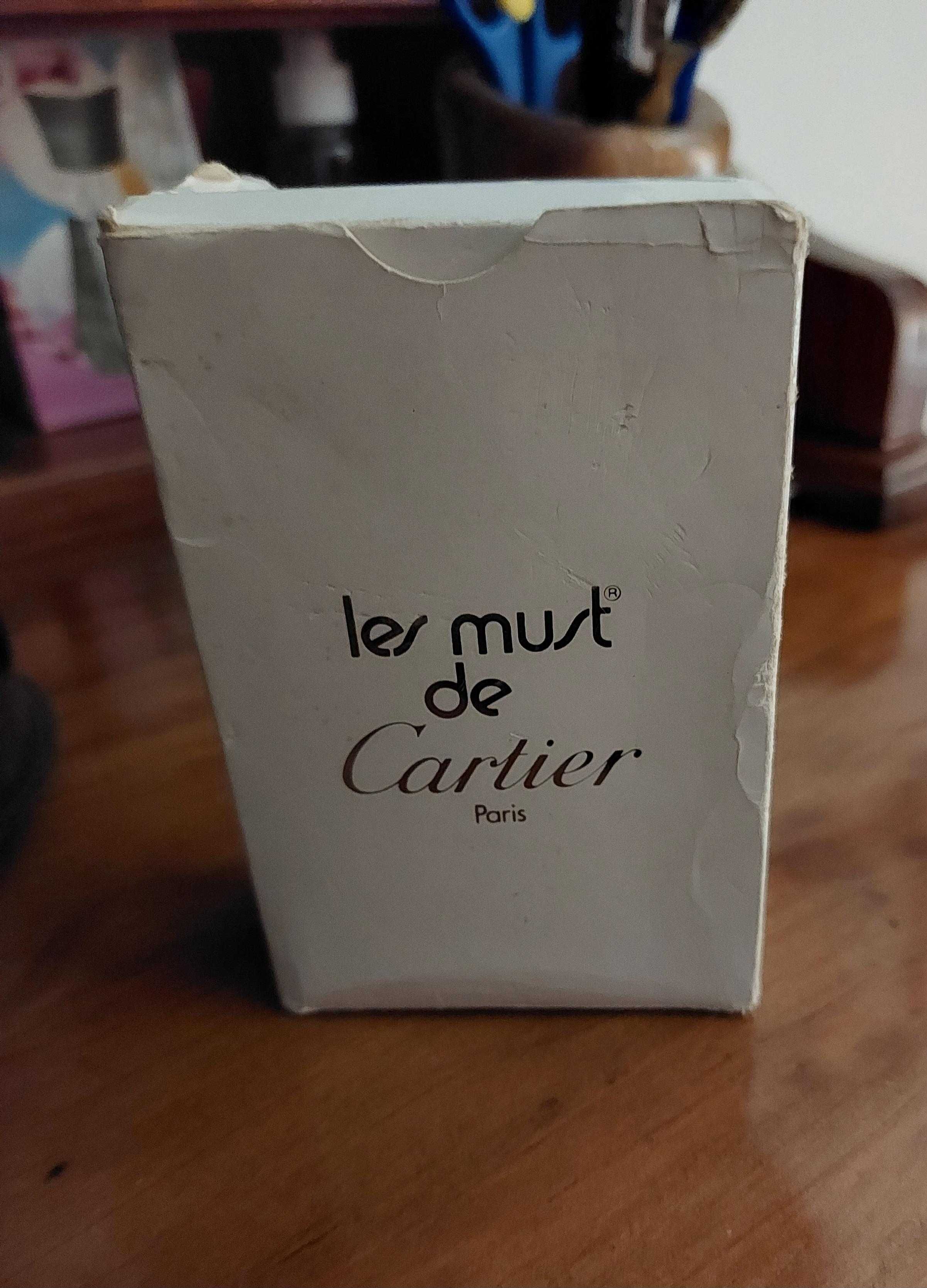 Isqueiro Les Must de Cartier Paris