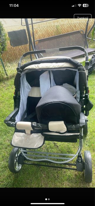 Wozek blizniaczy lub rok po roku