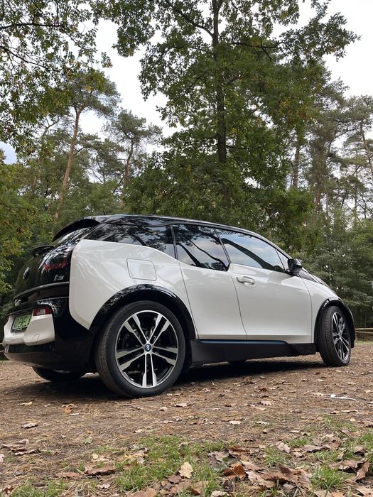 Wynajem samochodów osobowych, bus, elektryk, scudo,jumpy bmw i3s; 5008
